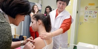 Péntekig lehet leadni a HPV-oltáshoz a nyilatkozatot Péntekig lehet leadni a HPV-oltáshoz a nyilatkozatot