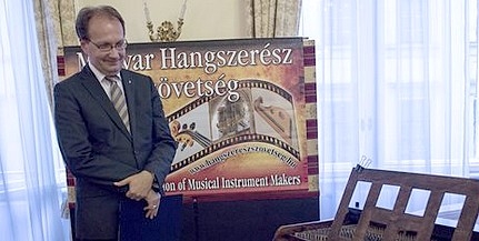 Újra Hoppál Pétert választották a Fidesz pécsi elnökének, négy alelnök is segíti munkáját Újra Hoppál Pétert választották a Fidesz pécsi elnökének, négy alelnök is segíti munkáját