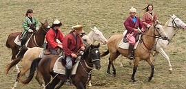 Péntektől: ingyenes lovasprogramok