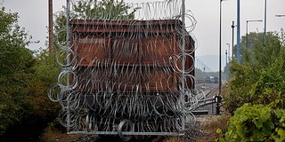 Megint hatszáz migráns érkezett Beremendre Megint hatszáz migráns érkezett Beremendre