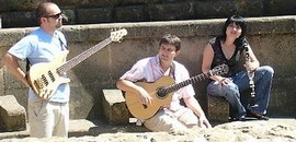 Folk-feldolgozások a Széchenyi téren