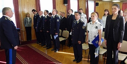 Baranyai rendőröket tüntettek ki a nemzeti ünnepen munkájuk elismeréseként Baranyai rendőröket tüntettek ki a nemzeti ünnepen munkájuk elismeréseként