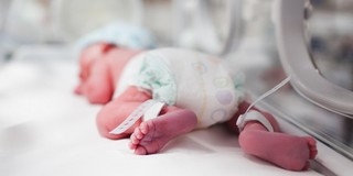 Újszülött kisfiút hagytak a gyermekklinika inkubátorában - Lukács szerencsére jól van