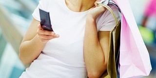 Talált egy mobiltelefont, sajátjaként használta Talált egy mobiltelefont, sajátjaként használta