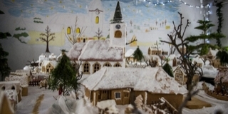 Vasárnap „nyit ki