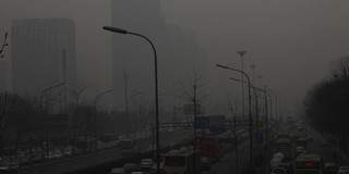 Nappal is esti sötétség van a kínai fővárosban Nappal is esti sötétség van a kínai fővárosban