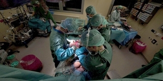 Sikeres volt az első magyarországi tüdőtranszplantáció Sikeres volt az első magyarországi tüdőtranszplantáció