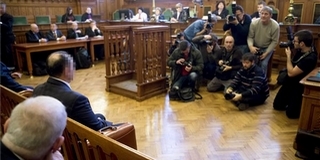 Hat és fél évet kapott Kulcsár, a volt bróker Hat és fél évet kapott Kulcsár, a volt bróker