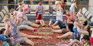 Ringatóval indítja az évet a Herkules Műhely Ringatóval indítja az évet a Herkules Műhely