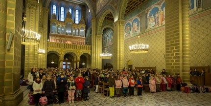 Ünnepi szentmisét tartott a Szent Mór Katolikus Iskolaközpont Ünnepi szentmisét tartott a Szent Mór Katolikus Iskolaközpont