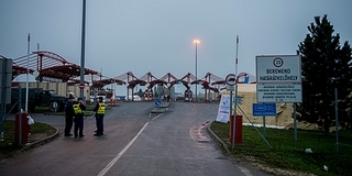 Már átkelhetnek a kamionok a baranyai határokon