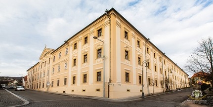 A Szent Mór Katolikus Iskolaközpontban járt a főpásztor A Szent Mór Katolikus Iskolaközpontban járt a főpásztor