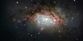Ilyen, amikor két galaxis ütközik a világegyetemben Ilyen, amikor két galaxis ütközik a világegyetemben