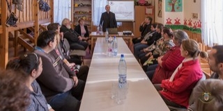 Felkereste az alsószentmártoni óvodát Udvardy György Felkereste az alsószentmártoni óvodát Udvardy György