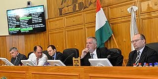 Ha építenek, már biztos, hogy lesz hol: döntött a közgyűlés az új vásárcsarnok telkének megvásárlásáról Ha építenek, már biztos, hogy lesz hol: döntött a közgyűlés az új vásárcsarnok telkének megvásárlásáról