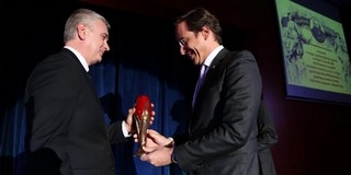 Jótékonysági esten díjazták a baranyai gazdaság legjobbjait Jótékonysági esten díjazták a baranyai gazdaság legjobbjait
