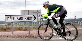 Élet költözik a déli Ipari Parkba: még az idén építkezésbe fog egy cég, s el is kezdik a termelést Élet költözik a déli Ipari Parkba: még az idén építkezésbe fog egy cég, s el is kezdik a termelést