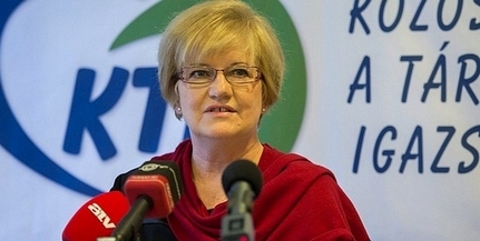 Meghánytatta a volt honvédelmi minisztert, korábbi párttársát, Juhász Ferencet Szili Katalin Meghánytatta a volt honvédelmi minisztert, korábbi párttársát, Juhász Ferencet Szili Katalin