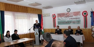 A lánglovagok is megemlékeztek a forradalomról A lánglovagok is megemlékeztek a forradalomról