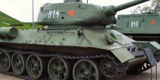 Kilőtt szovjet T34-es tank a Mecsek Kapunál: így emlékezne a város a Mecseki Láthatatlanokra Kilőtt szovjet T34-es tank a Mecsek Kapunál: így emlékezne a város a Mecseki Láthatatlanokra