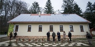 Átadták az almamelléki Kikerics Erdészeti Erdei Iskolát Átadták az almamelléki Kikerics Erdészeti Erdei Iskolát