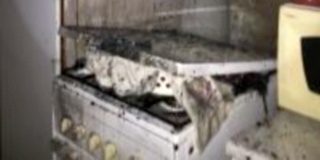 Ronggyal oltotta a lángokat egy szomszéd a pécsi panelben