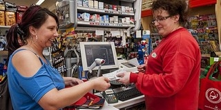 Hosszú sorokra készülhetnek a vásárlók a pénztáraknál Hosszú sorokra készülhetnek a vásárlók a pénztáraknál