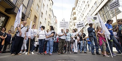 Kereskedelmisek: túl liberális a vasárnapi munka szabályozása Kereskedelmisek: túl liberális a vasárnapi munka szabályozása