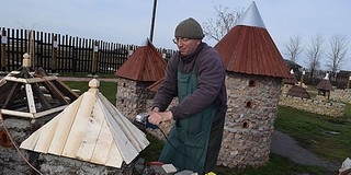 12 várral bővült a világ egyetlen anyaghűen megépített vármakett parkja 12 várral bővült a világ egyetlen anyaghűen megépített vármakett parkja