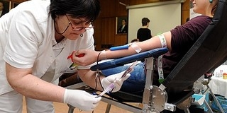 Szépségcsomagot kapnak a pécsi véradók jövő csütörtökön Szépségcsomagot kapnak a pécsi véradók jövő csütörtökön