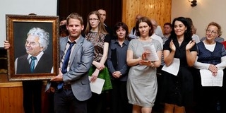 Pécsi Géza nevét már zeneterem is őrzi az Angster József Szakképző Iskolában Pécsi Géza nevét már zeneterem is őrzi az Angster József Szakképző Iskolában