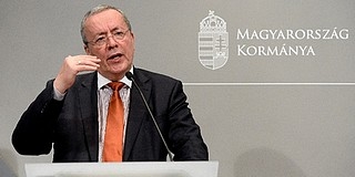 Bakondi: három útvonalon is érkezhetnek migránsok Bakondi: három útvonalon is érkezhetnek migránsok