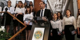 A keresztút mindannyiunk életének része - megnyílt a Lourdes-i keresztút fotókiállítás A keresztút mindannyiunk életének része - megnyílt a Lourdes-i keresztút fotókiállítás
