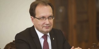 Hoppál: a sikeres gazdaságpolitikának köszönhetően Pécsett is mindenki léphet egyet előre Hoppál: a sikeres gazdaságpolitikának köszönhetően Pécsett is mindenki léphet egyet előre