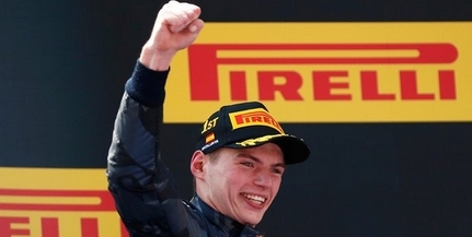 A 18 éves Verstappen nyerte a Spanyol Nagydíjat