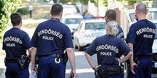 Nőt bántalmazott és rabolt ki a pécsi férfi a belvárosban Nőt bántalmazott és rabolt ki a pécsi férfi a belvárosban