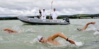 Idén is szép számmal indulnak pécsiek a Balaton-átúszáson - az egyetem is toborozza a fiatalokat Idén is szép számmal indulnak pécsiek a Balaton-átúszáson - az egyetem is toborozza a fiatalokat