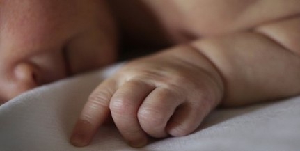 Pár napot élhetett a baba, mert fiatal anyja elhanyagolta Pár napot élhetett a baba, mert fiatal anyja elhanyagolta