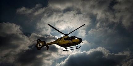 Karambol a 6-oson: mentőhelikopter érkezett Karambol a 6-oson: mentőhelikopter érkezett
