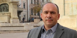 Egymásnak esett Szabó Iván, a pécsi önkormányzat, és Bodnár Imre, a Zsolnay Zrt. ügyvédje Egymásnak esett Szabó Iván, a pécsi önkormányzat, és Bodnár Imre, a Zsolnay Zrt. ügyvédje