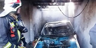 Kiégett egy garázs Pécs-Somogyban csütörtökön Kiégett egy garázs Pécs-Somogyban csütörtökön
