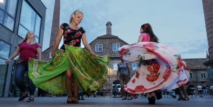 A roma tánc kedvelőit várják a Zsolnay Negyedben szerdán