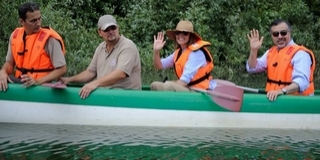 Bédán kenuzott az USA nagykövete, Colleen Bell