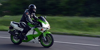 Tényleg csak az őrült száguldozók miatt történik ilyen sok motoros baleset Baranyában? Tényleg csak az őrült száguldozók miatt történik ilyen sok motoros baleset Baranyában?