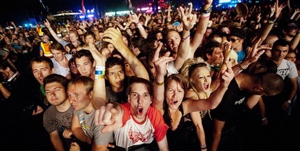 Csúcs volt az idei Sziget: majdnem félmillióan buliztak Csúcs volt az idei Sziget: majdnem félmillióan buliztak