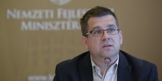 Seszták: van lehetőség újabb rezsicsökkentésre Seszták: van lehetőség újabb rezsicsökkentésre