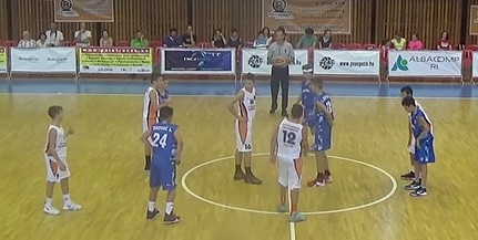 Pécsett meccseltek az U14-es kosárlabdacsapatok