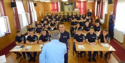 Új rendőrök érkeztek Baranyába, Pécsett tizenegyen szolgálnak közülük Új rendőrök érkeztek Baranyába, Pécsett tizenegyen szolgálnak közülük