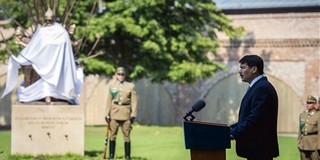 Áder Szigetváron: a legnagyobb csatákat nem a fegyverek, hanem a jellemek vívják Áder Szigetváron: a legnagyobb csatákat nem a fegyverek, hanem a jellemek vívják