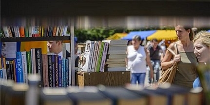 Ingyenes könyvosztást tart a Mosolymanó Kertvárosban Ingyenes könyvosztást tart a Mosolymanó Kertvárosban